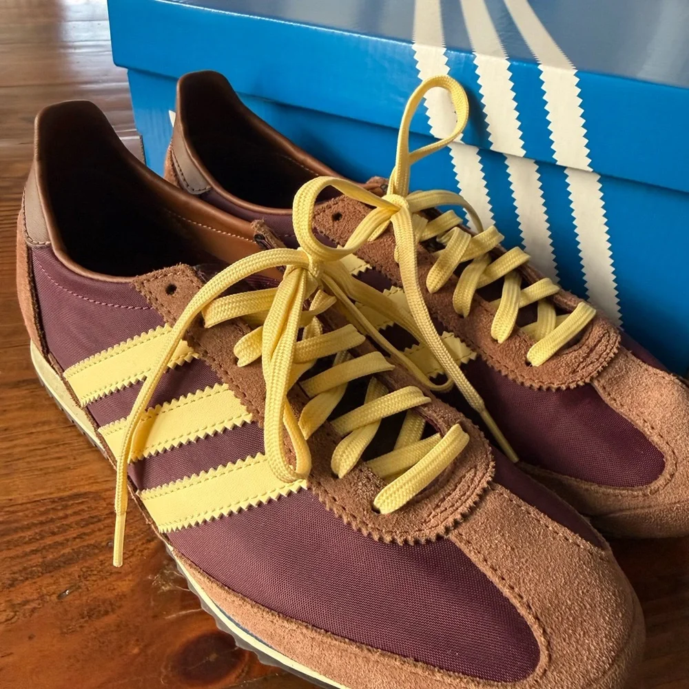 Adidas SL72 OG Shoes 

Maroon / Almost Yellow / Preloved Brown - Picture 2 of 6
